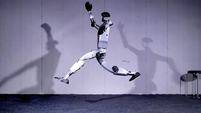 Нейросети и роботы недели: прорывы в ИИ и забывании