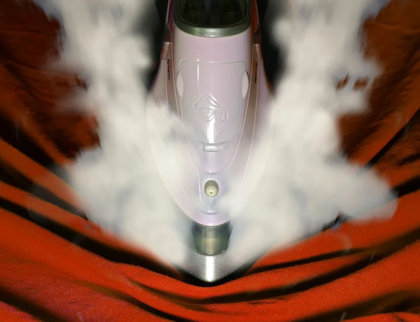 Как идеально погладить рубашку за 5 минут: секреты безупречного вида