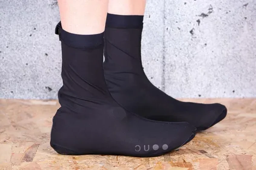 Как одеваться на велопрогулку осенью: система слоёв и выбор базовых аксессуаров