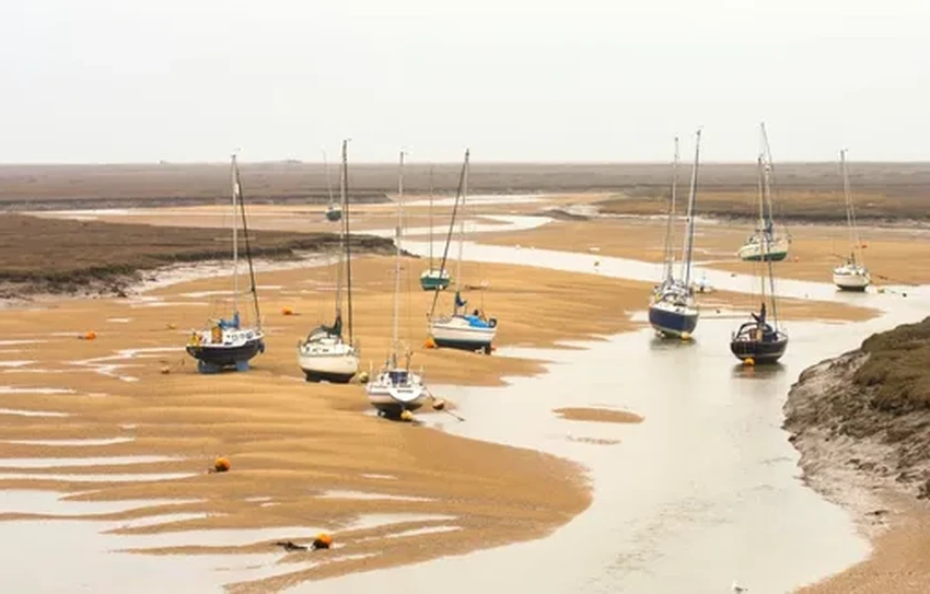 Ученые выяснили, что земные сутки удлиняются не плавно, а резкими скачками