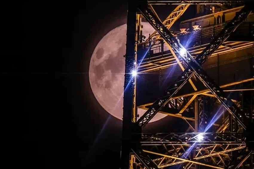 Голубая суперлуна 2024: редкое астрономическое событие и лучшие фото со всего мира