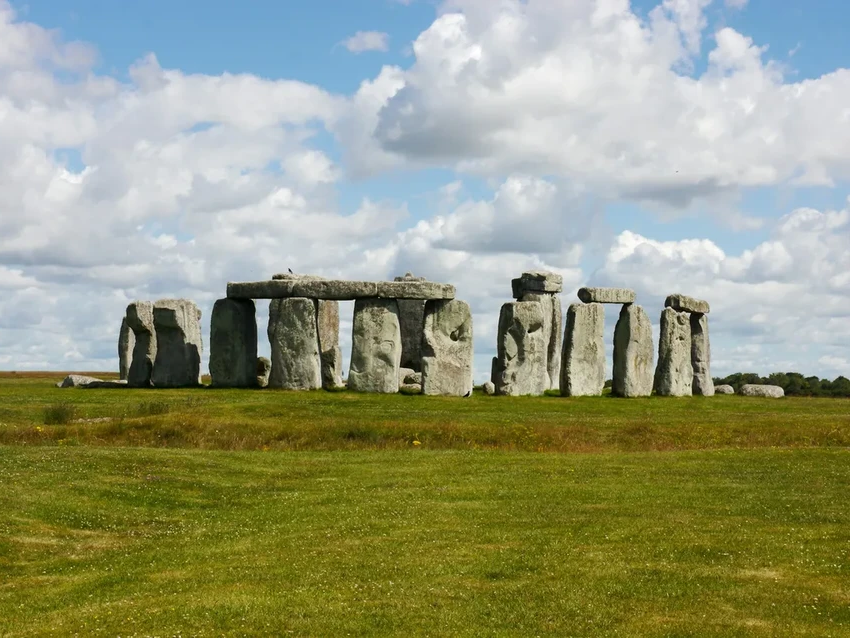 Загадка Стоунхенджа: алтарный камень прибыл из Шотландии за 700 км