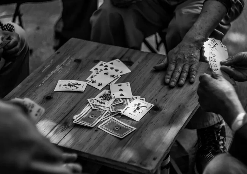 Азартные игры в СССР: от «Спортлото» до подпольных казино и ипподромов