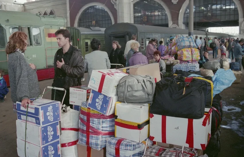 Фарцовщики в СССР: как подпольные дельцы торговали дефицитом и мечтой