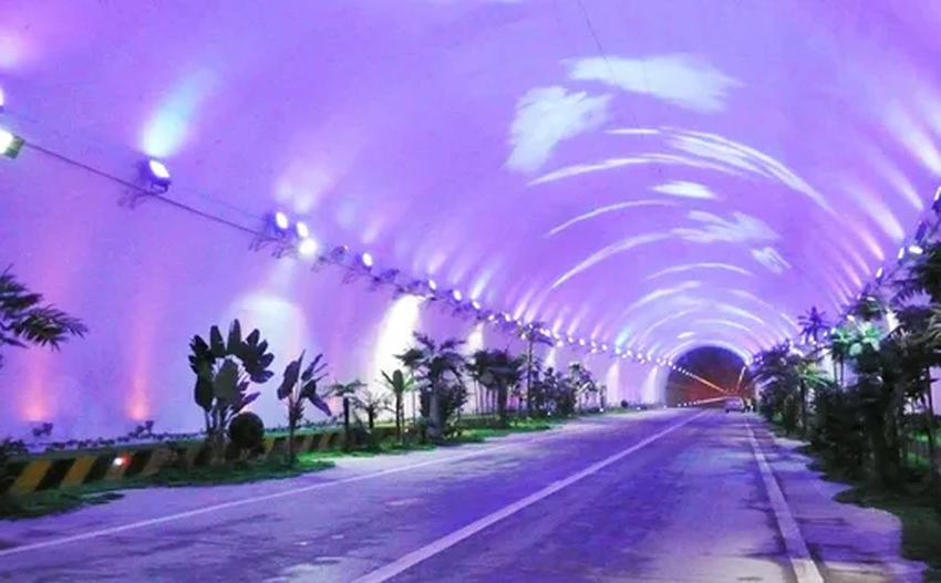 Как в самых длинных тоннелях мира борются со страхом замкнутого пространства