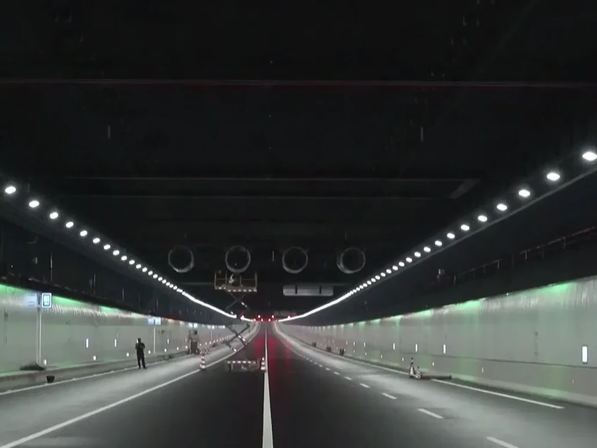 10 мировых рекордов: как Китай построил уникальный мост-тоннель