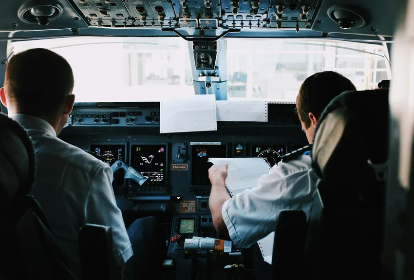 Секреты перелетов: правда о кислородных масках и другие факты авиации