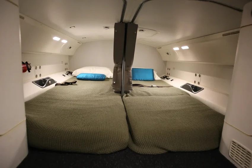 Секреты перелетов: правда о кислородных масках и другие факты авиации