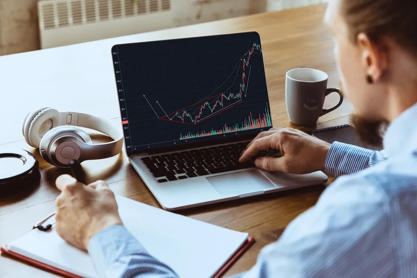 DATASHOP: как новая платформа биржи меняет доступ к финансовой аналитике