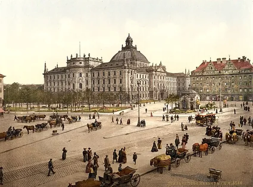 Конка: зачем на втором этаже ездили мужчины и почему она не догоняла цыпленка