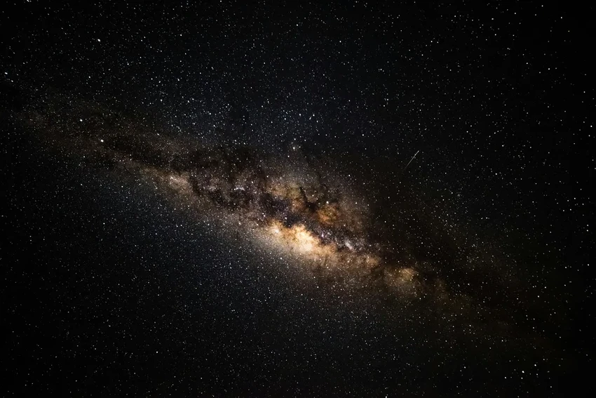 Когда построят колонию на Марсе? Мнение фантаста и учёного