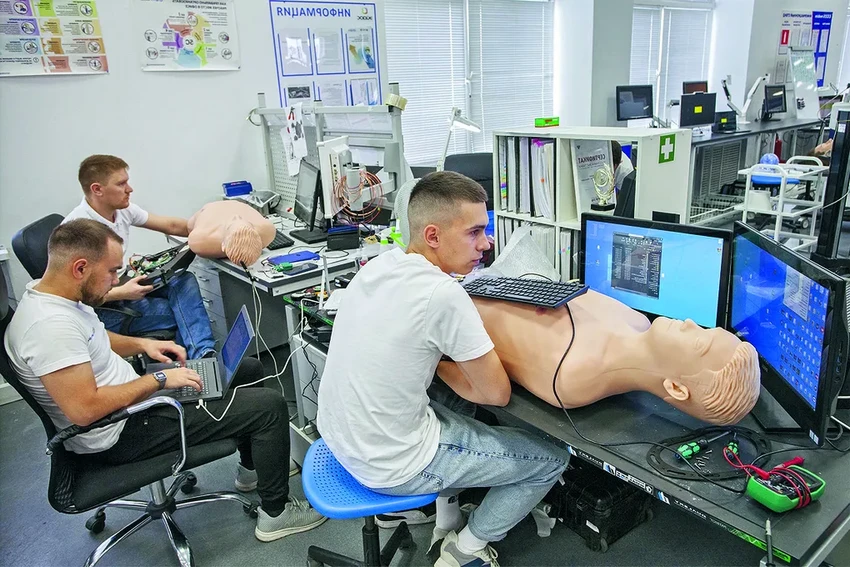 Российские андроиды-пациенты: как тренируют врачей на реалистичных роботах