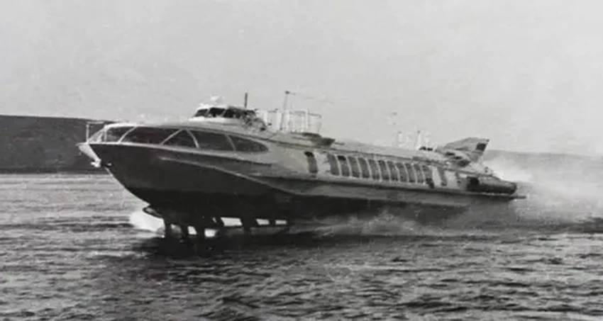 Невероятные истории советского газотурбохода «Буревестник»: от огненных испытаний до столкновений