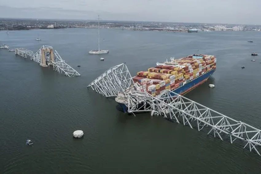 Старый морской закон времён парусников тормозит восстановление моста в Балтиморе