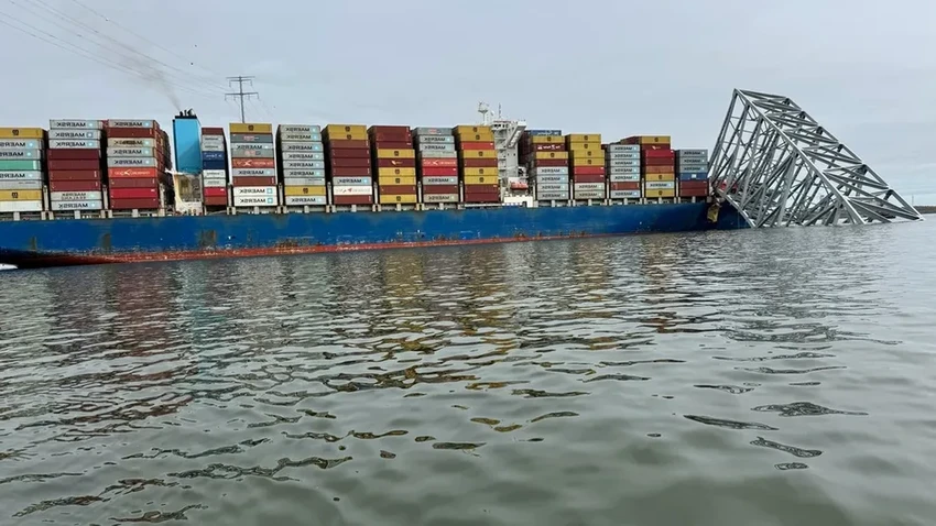 Старый морской закон времён парусников тормозит восстановление моста в Балтиморе