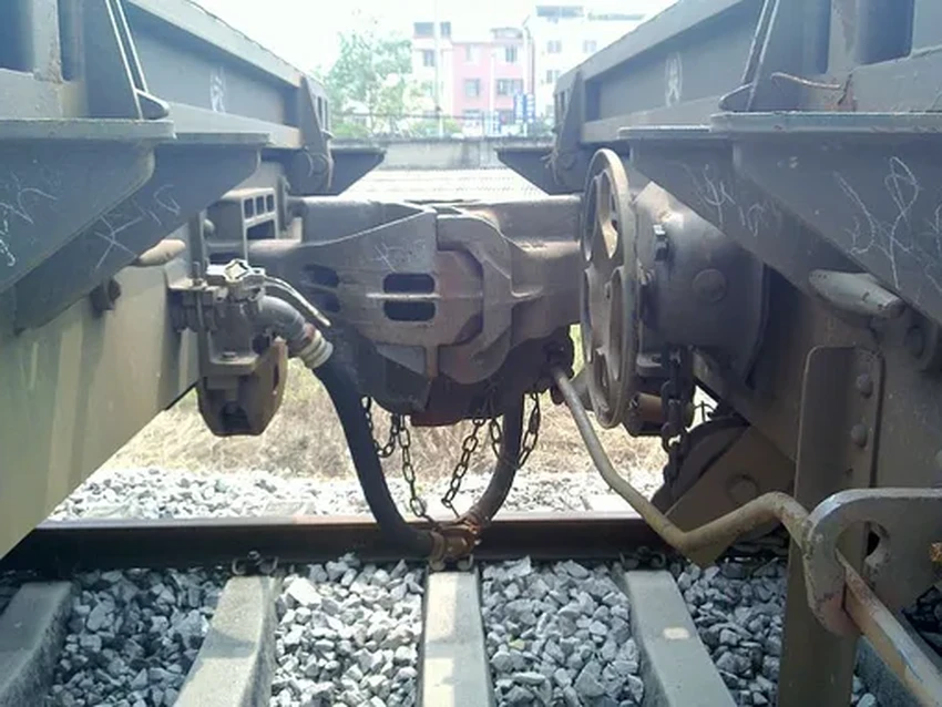 Забуферение поездов: как буферы вагонов могут вызвать аварию на железной дороге