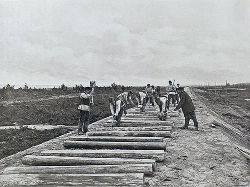 Что связывает Транссибирскую магистраль и Эйфелеву башню? Неожиданная общая награда