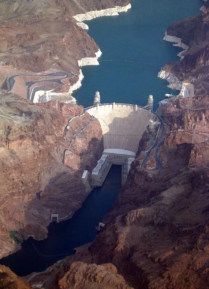 Легендарная плотина Гувера высыхает: повторяет ли Америка ошибку Аральского моря?