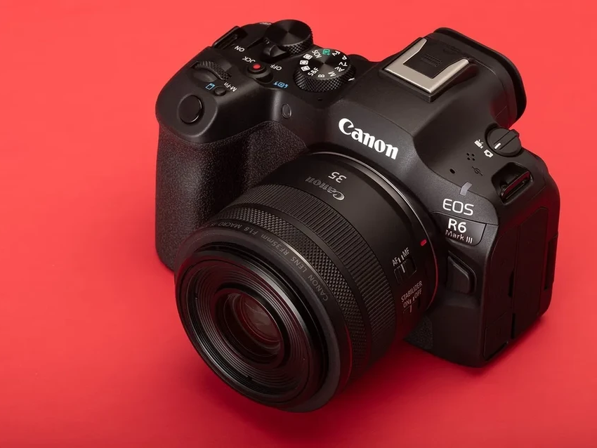 Лучшие камеры 2025 года: чем отличились Nikon, Sony и Canon