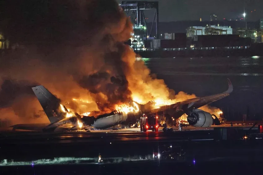 Чудо в Токио: как все 379 человек выжили в горящем Airbus A350