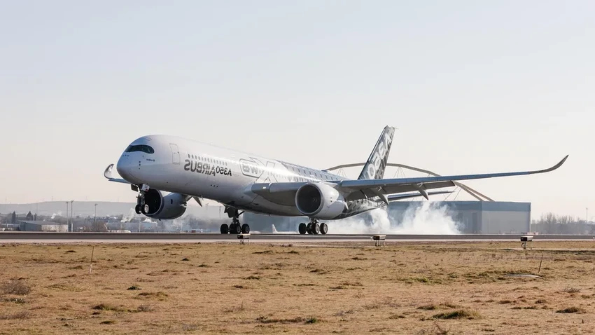 Чудо в Токио: как все 379 человек выжили в горящем Airbus A350