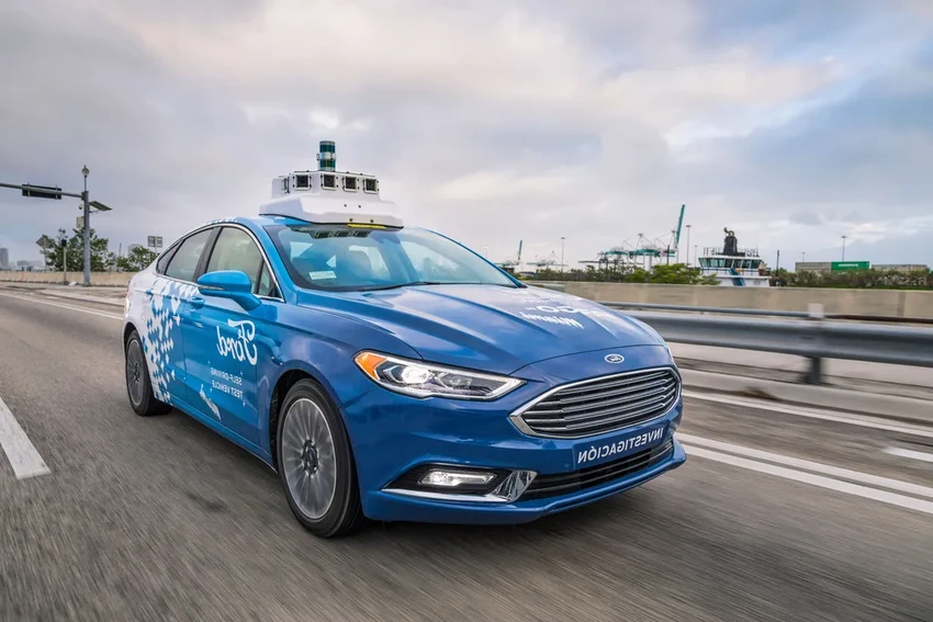 Waymo против человека: роботакси реже попадают в аварии