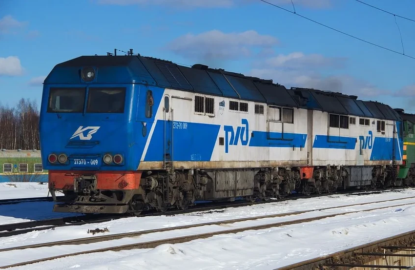 Заправка тепловоза: сколько топлива съедает локомотив