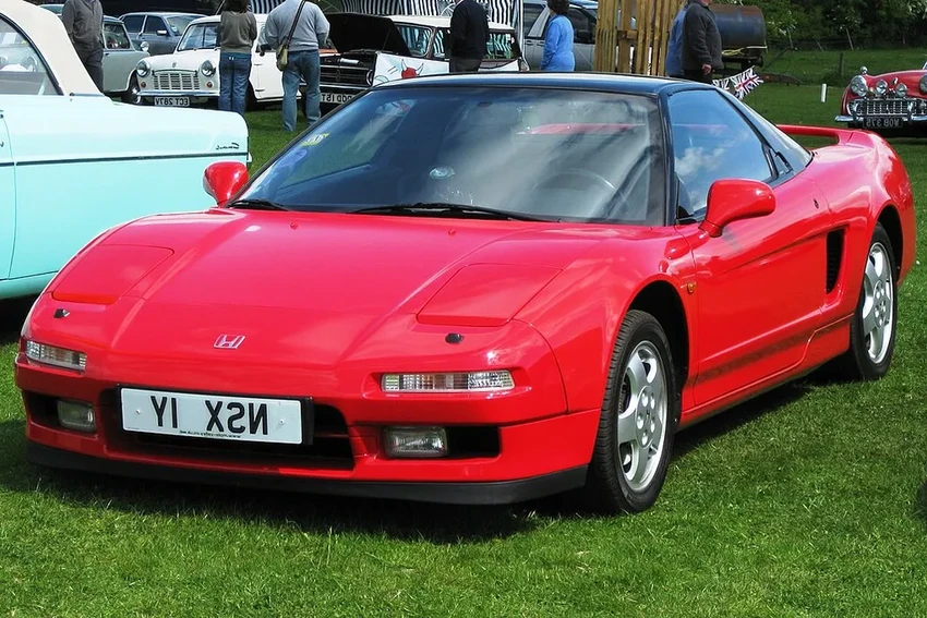 Honda Beat: как крошечный японский кей-кар стал культовым мини-суперкаром