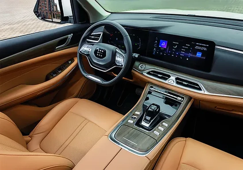 Evolute i-Space: как семиместный гибрид удивил экономичностью и динамикой