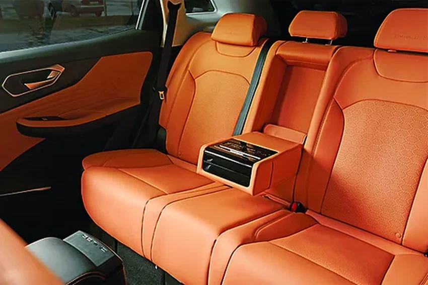 Тест-драйв BAIC X75: как работает спа-салон на колесах для семьи