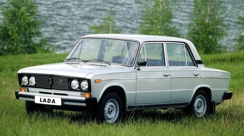 Загадка хромированной решетки: почему Lada 2107 выделялась на фоне других