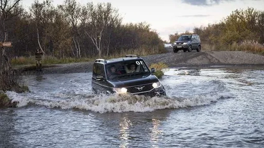 Как переехать речку на машине: гид по бродам для новичков
