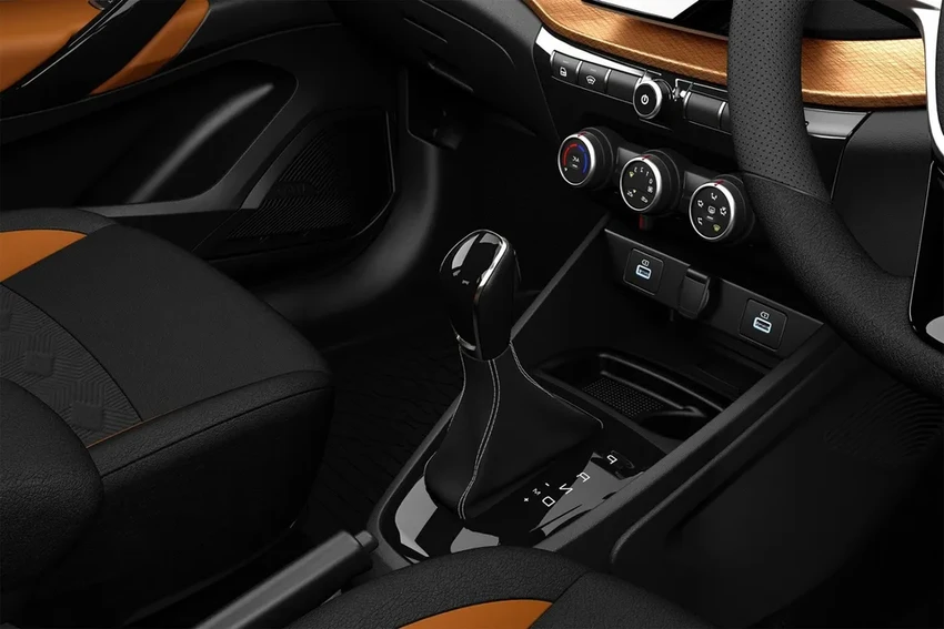 Новая Lada Vesta 1.8 Evo с вариатором: сильный мотор, но слабая электроника