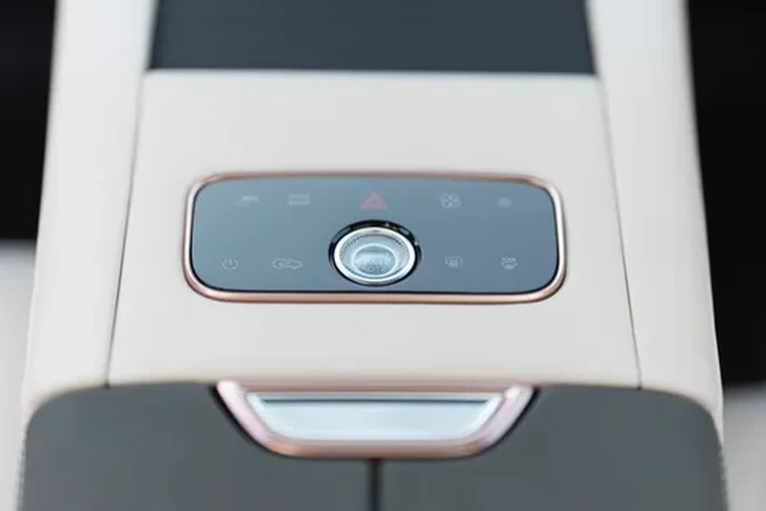 ЕвроNCAP начнет штрафовать за сенсорные кнопки. Почему это нужно каждому водителю