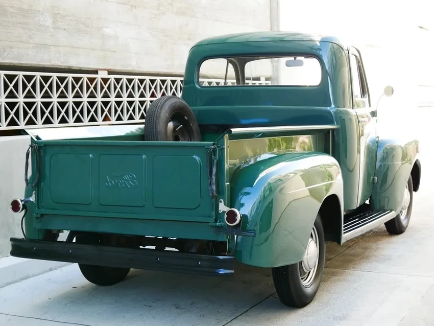 Эволюция откидного борта: как простая деталь пикапа стала полем битвы инженеров