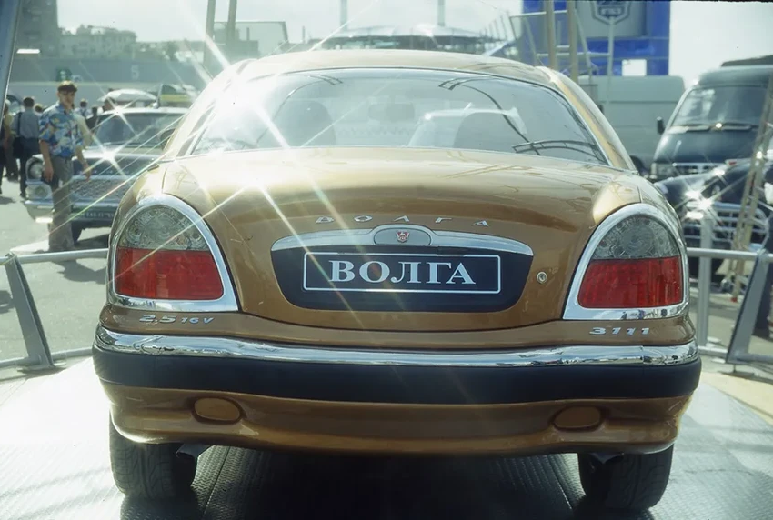 ГАЗ-3111: история редкой «Волги» из 90-х, которая не пошла в серию