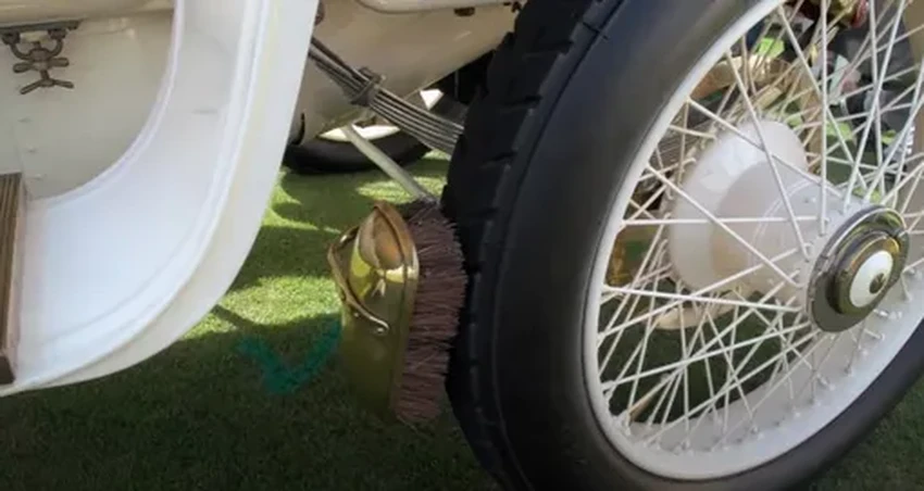 Swan Car: самый странный автомобиль в истории, который пугал людей паром