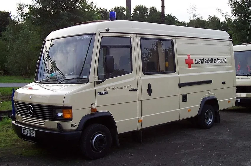 ЗИЛ-5301 «Бычок»: как советский грузовик скопировал Mercedes и покорил 90-е