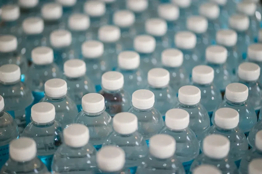 Пластик и аутизм: как BPA из упаковки влияет на развитие мальчиков