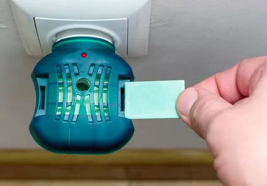 Как выбрать фумигатор от комаров: инструкция для спокойного отдыха