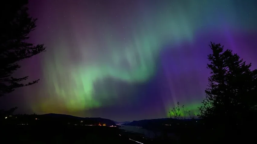 Полярные сияния будут все южнее: как солнечные бури меняют карту неба