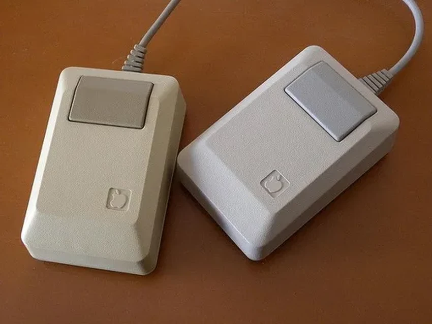 Эволюция Apple Mouse: от шарика до сенсора за 40 лет