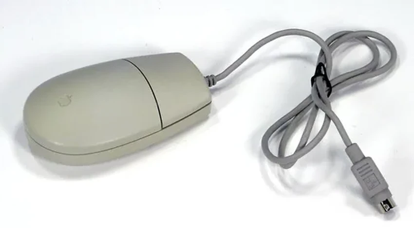 Эволюция Apple Mouse: от шарика до сенсора за 40 лет