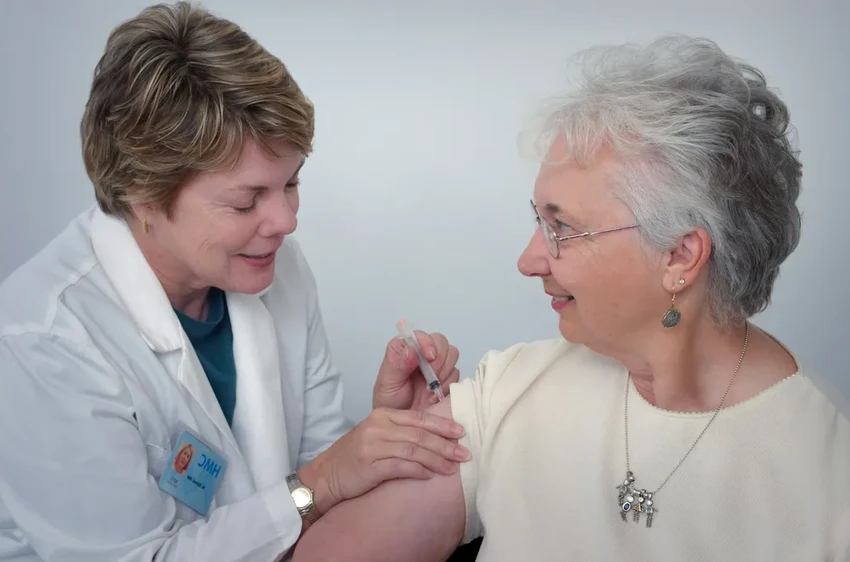 Универсальная вакцина от гриппа: ждать ли защиту от всех штаммов?