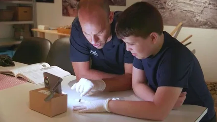 Подросток нашёл в Израиле древнее кольцо с изображением богини Минервы