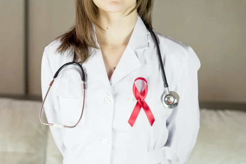 Новая вакцина от ВИЧ показала 100% эффективность в испытаниях