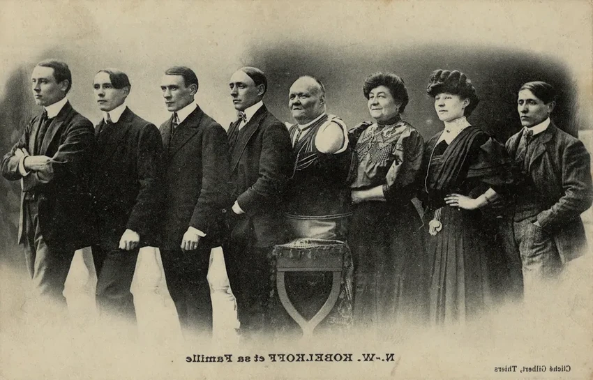 Невероятная история Николая Кобелькова: от рождения без конечностей до миллионера