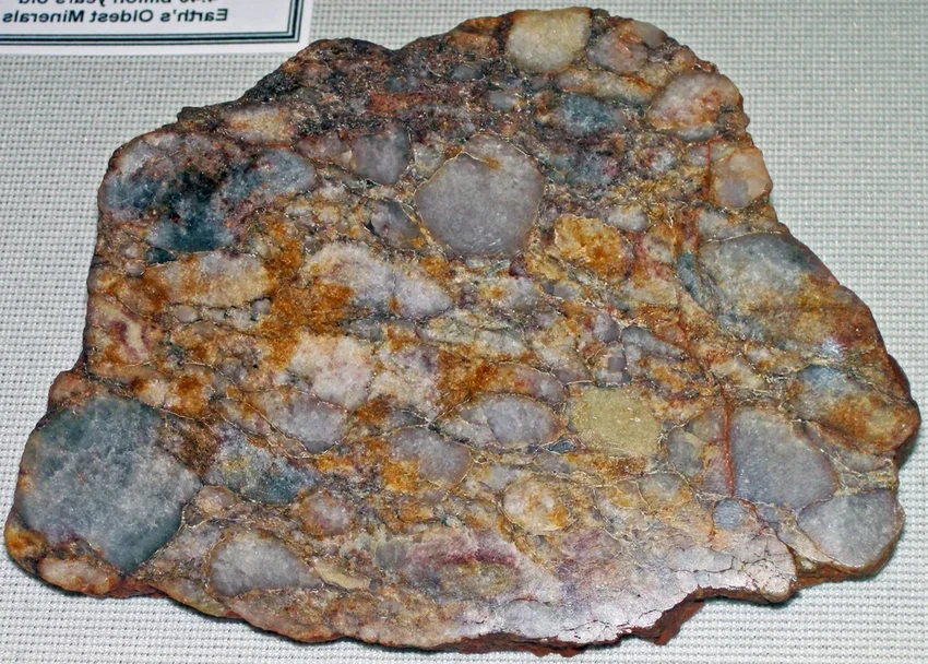 Древние цирконы показали: тектоника плит началась 4 млрд лет назад