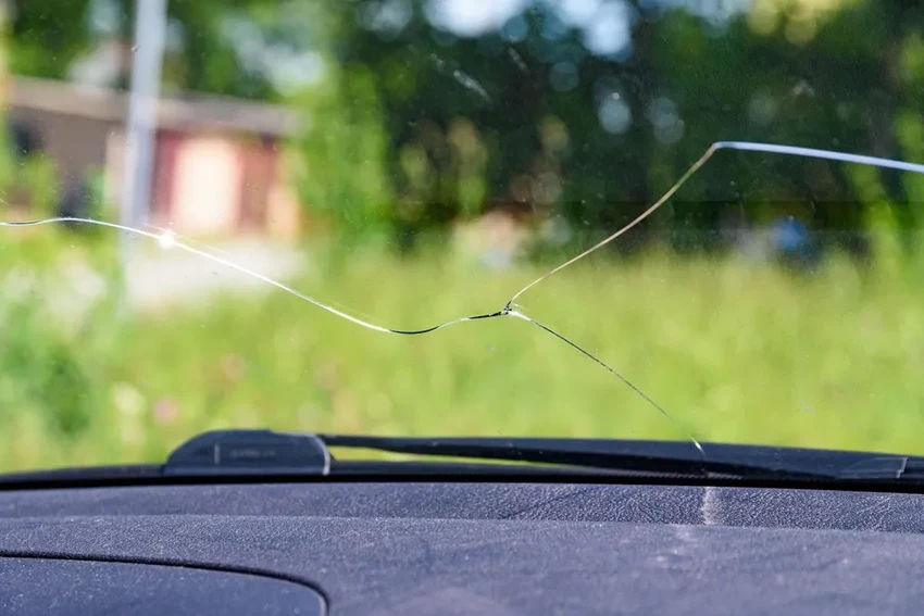 Как быстро охладить салон автомобиля в жару: три рабочих способа и одна ошибка