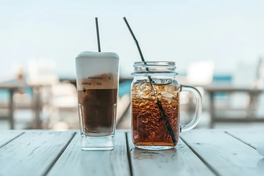 Что и сколько пить в жару: советы врача для правильного питьевого режима